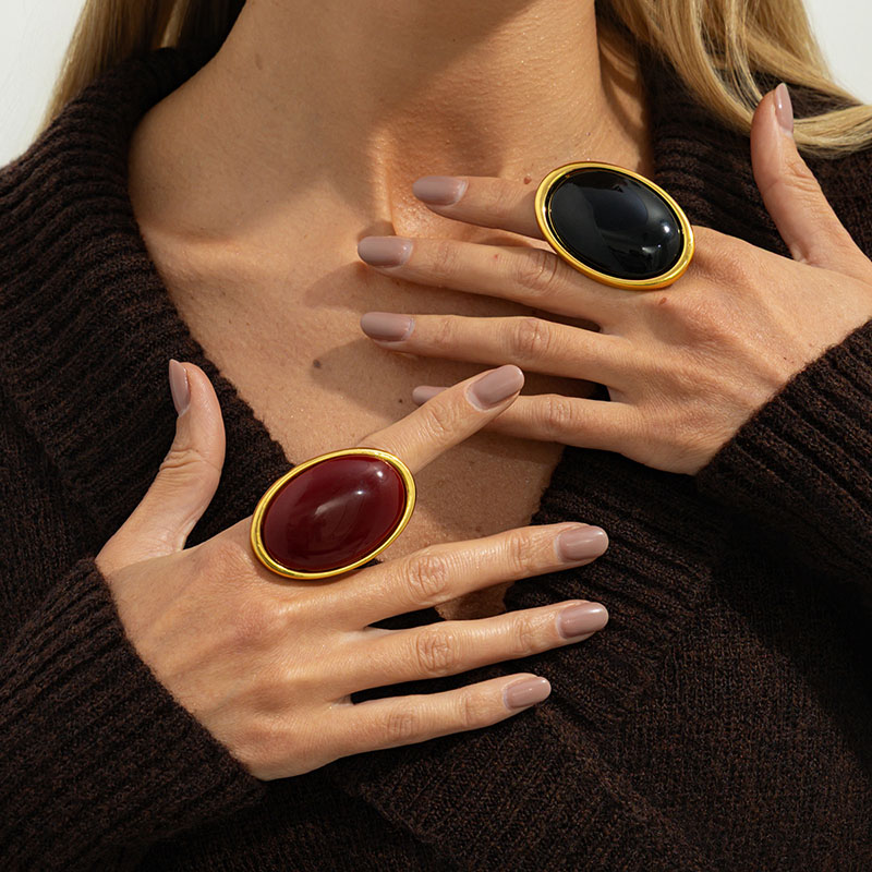 Bague ovale en résine pour fem - Vintage Item avis et prix