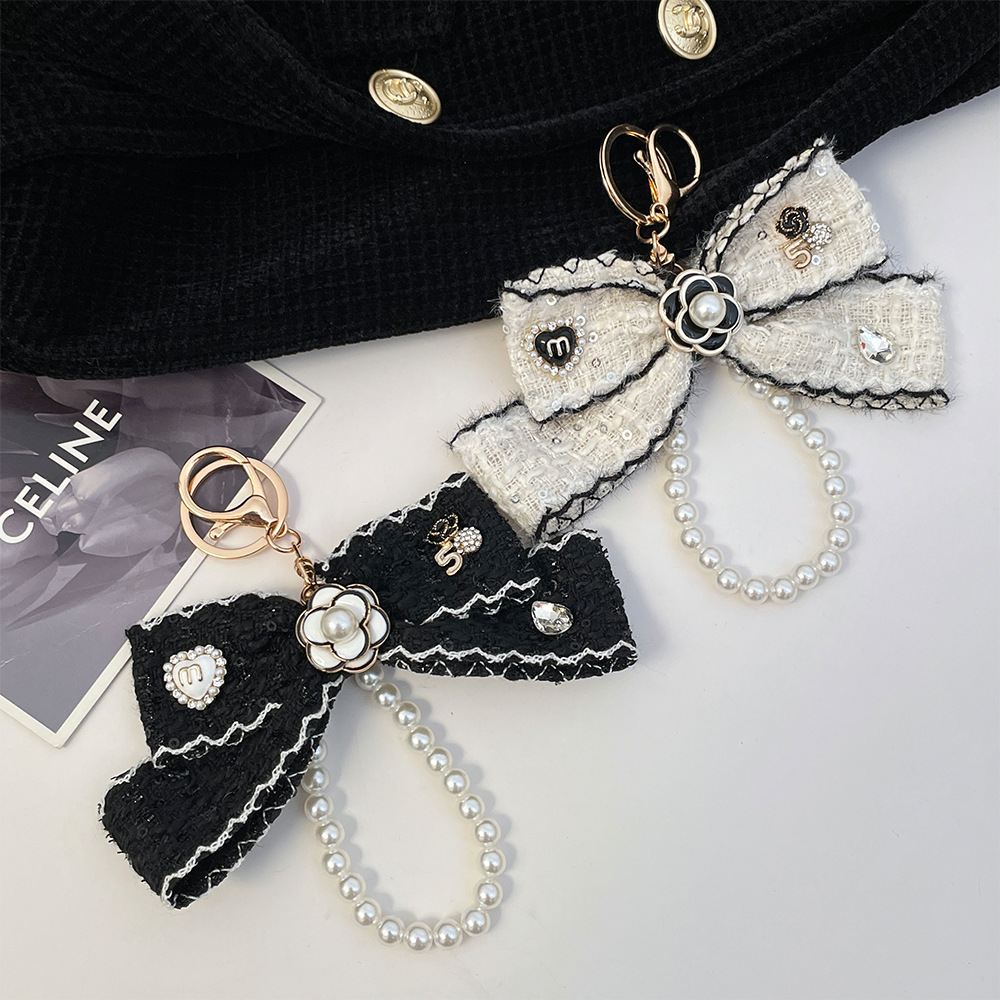 Porte-clés en tissu avec nœud  - Vintage Collectible Jewelry avis et prix