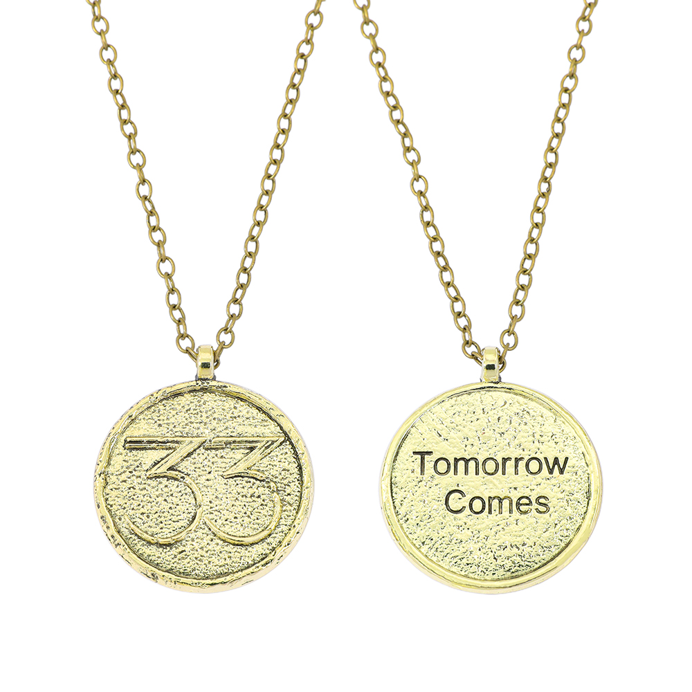 Collier pendentif amulette vin - Vintage Item avis et prix