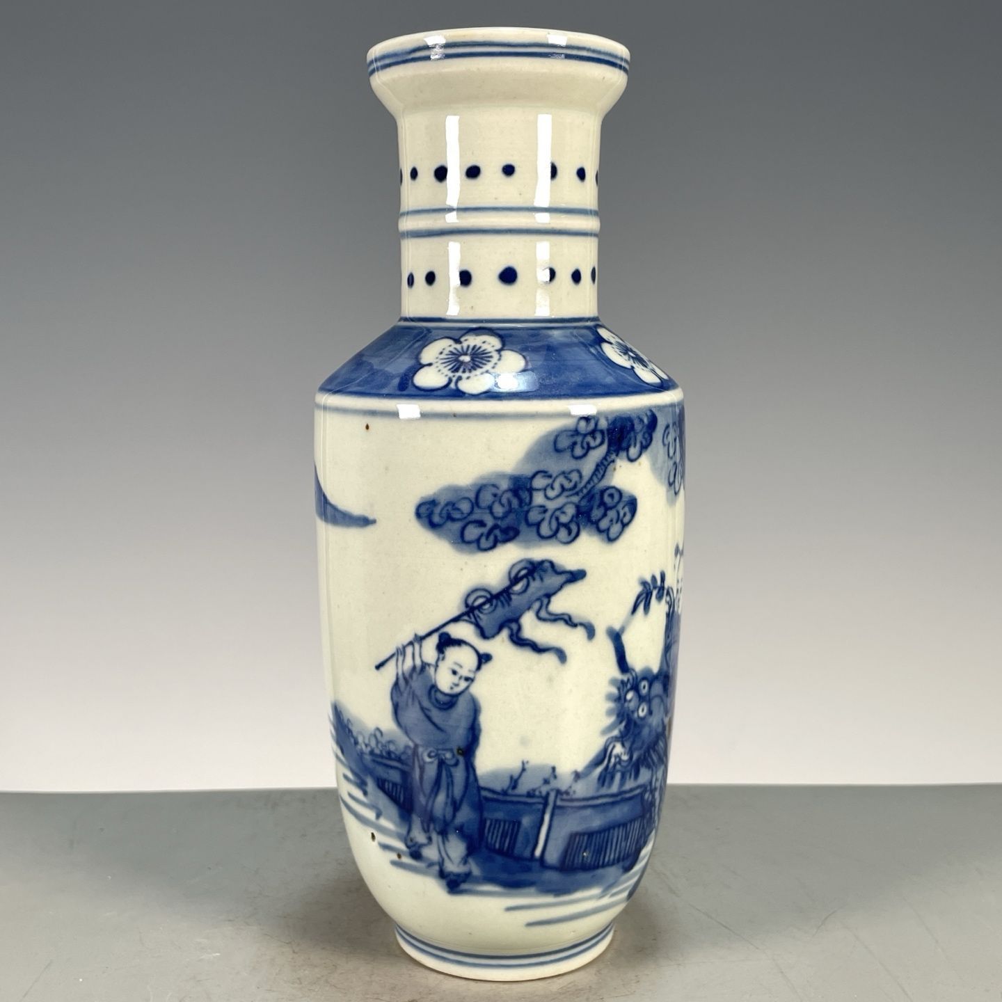 Vase Rouleau en Porcelaine Ble - Vintage Collectible Pottery avis et prix
