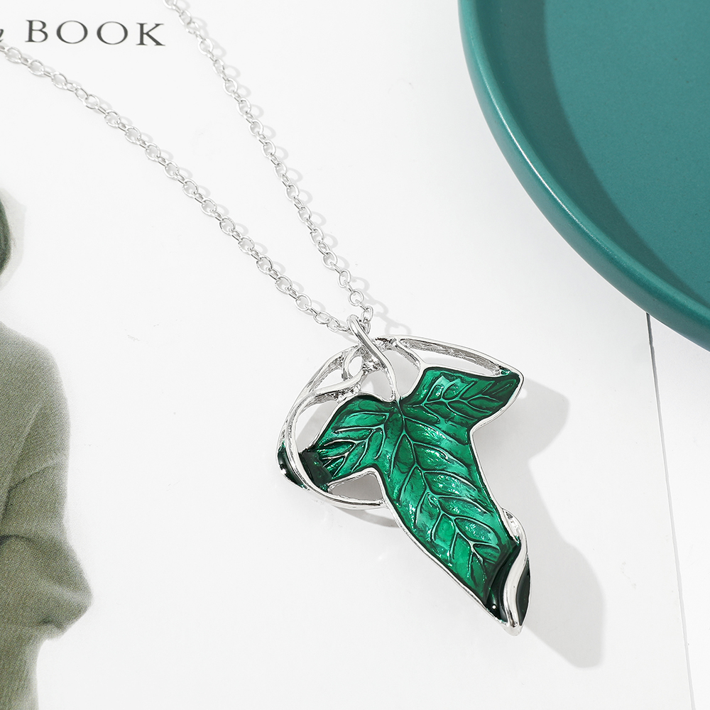 Collier pendentif feuille vert - Vintage Item avis et prix