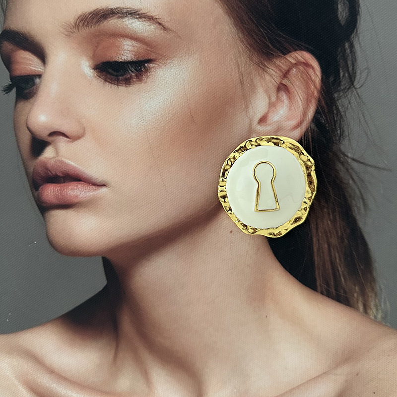 Boucles d'oreilles rondes en a - Vintage Collectible Jewelry avis et prix