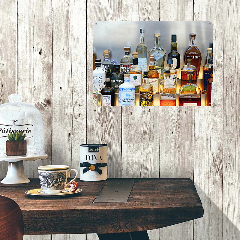 Affiche de Collection de boute - Vintage Collectible Liquor Bottles avis et prix
